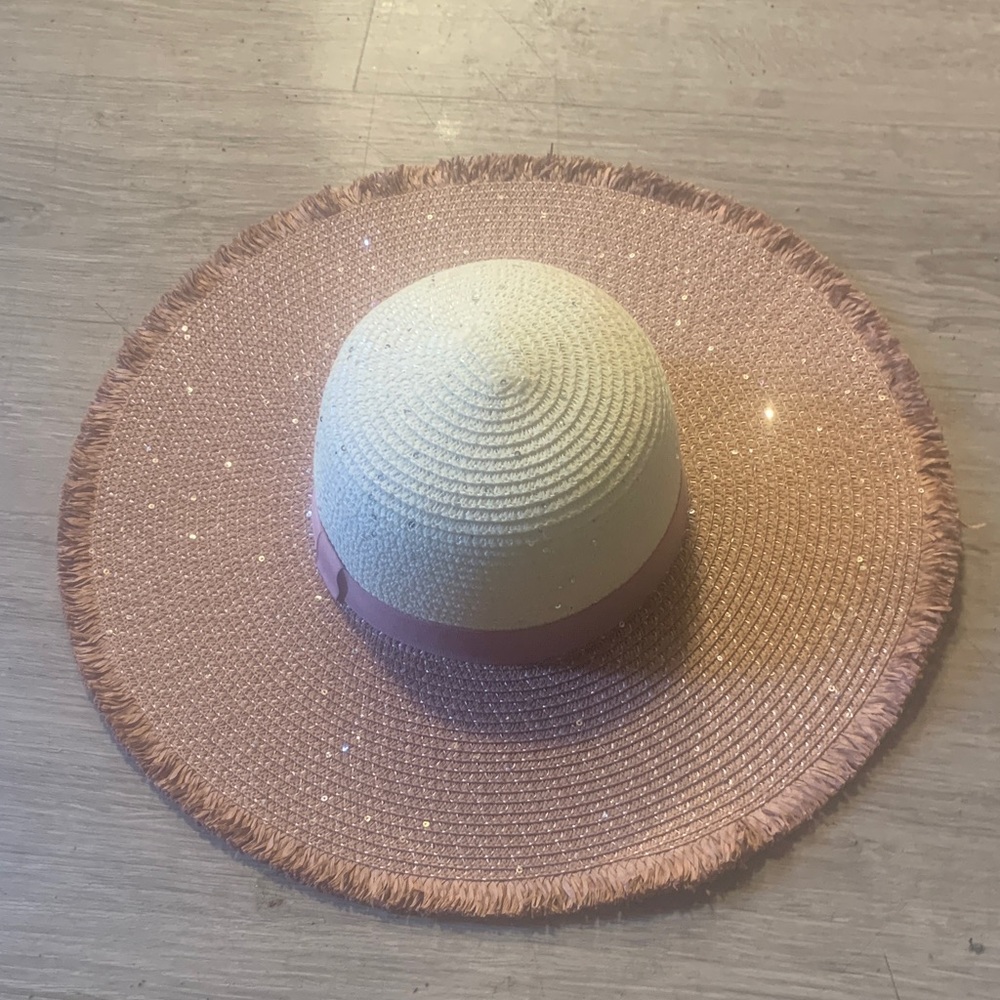 Elegant Pink and Cream Women's Sun Hat